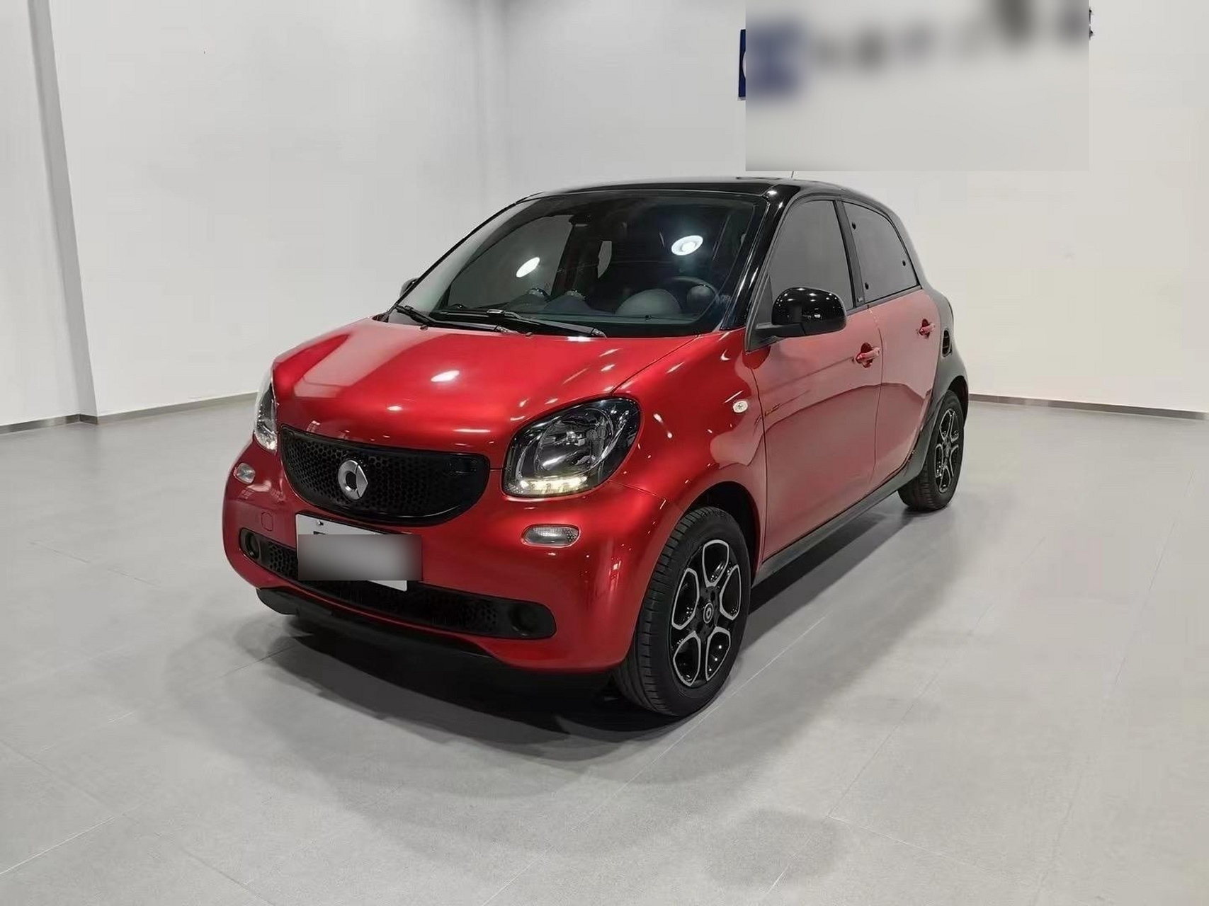 奔驰smart 四门 0.9t 公里数少.2018款 smart forfour 0.
