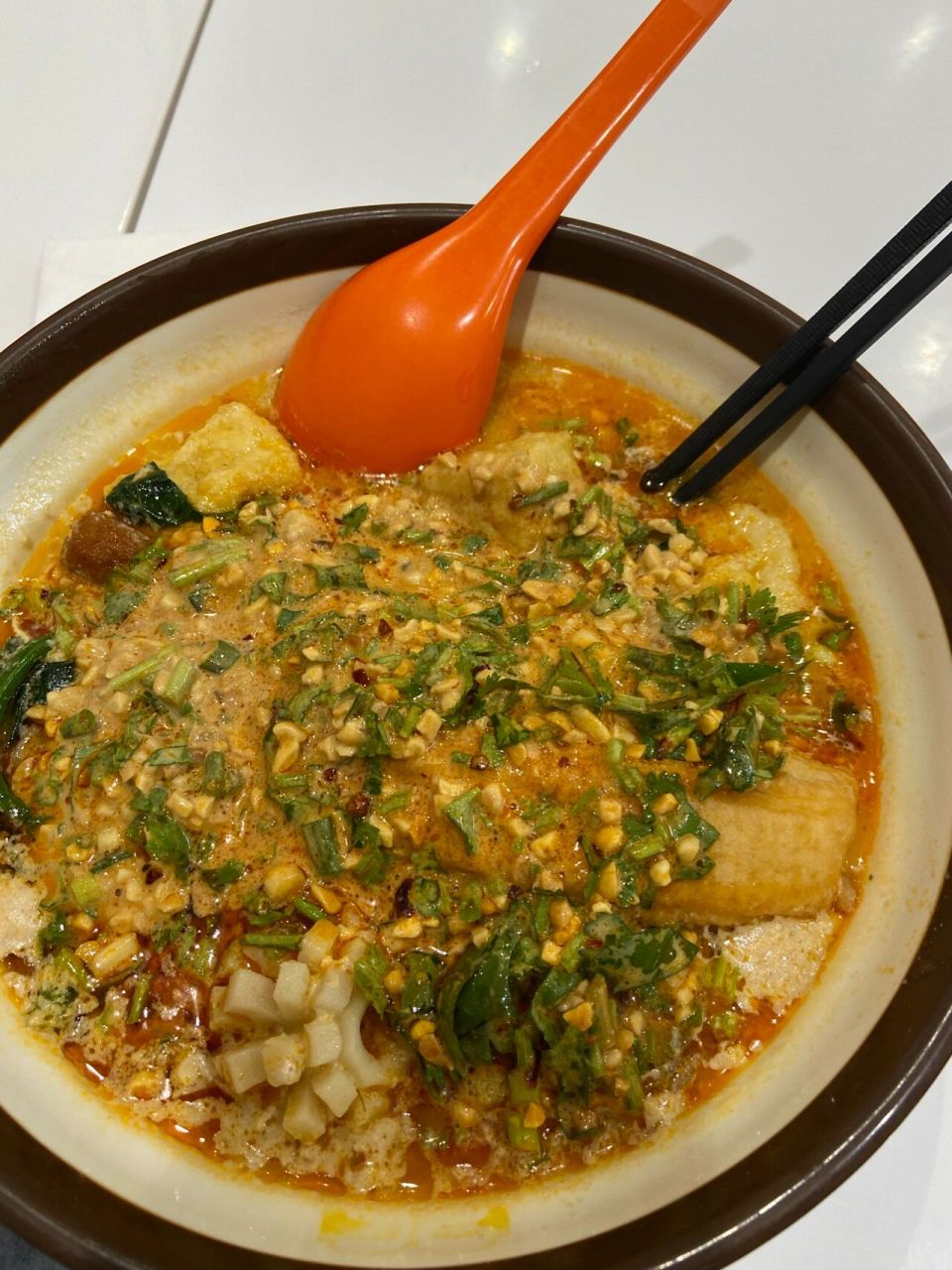 张亮麻辣烫  绝对好吃的蘸料调法 吃麻辣烫必吃张亮,吃张亮必调这个料