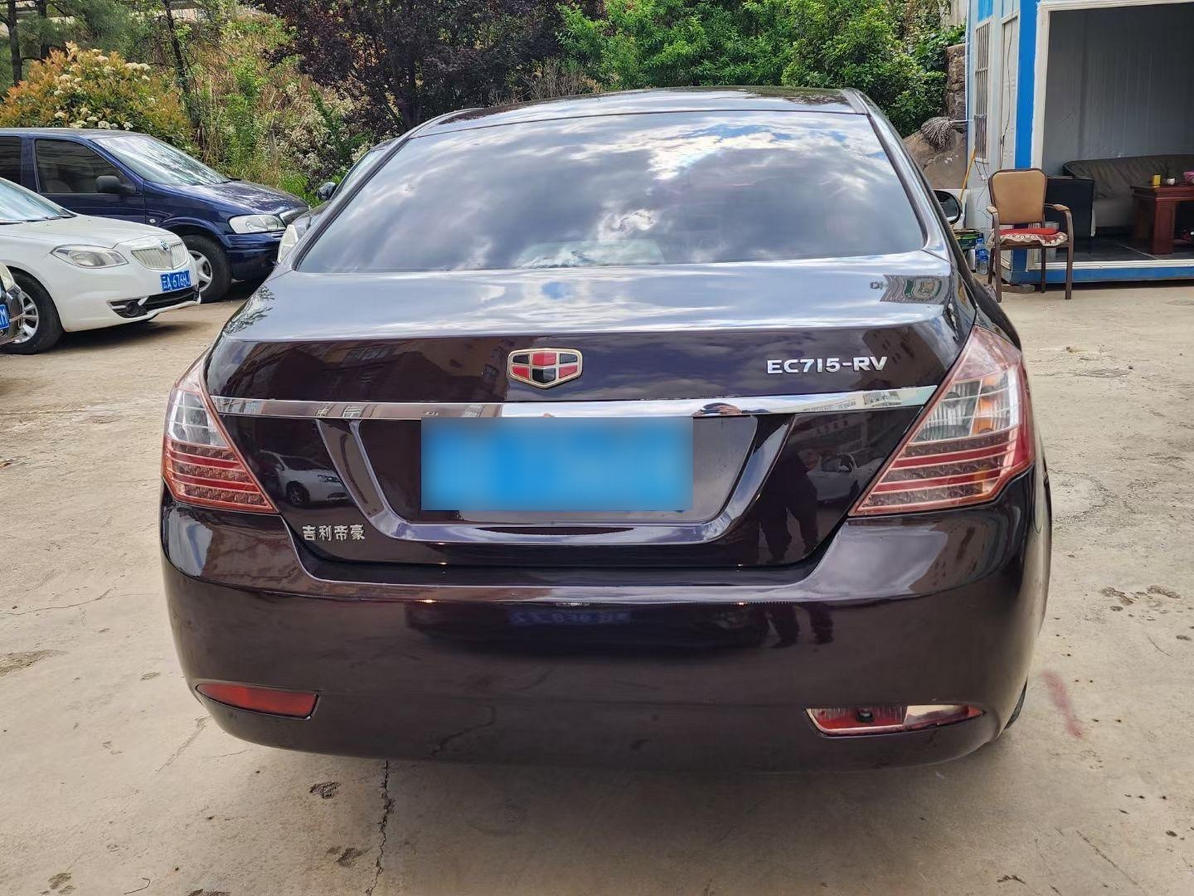 12年上牌吉利帝豪ec715,手动1.