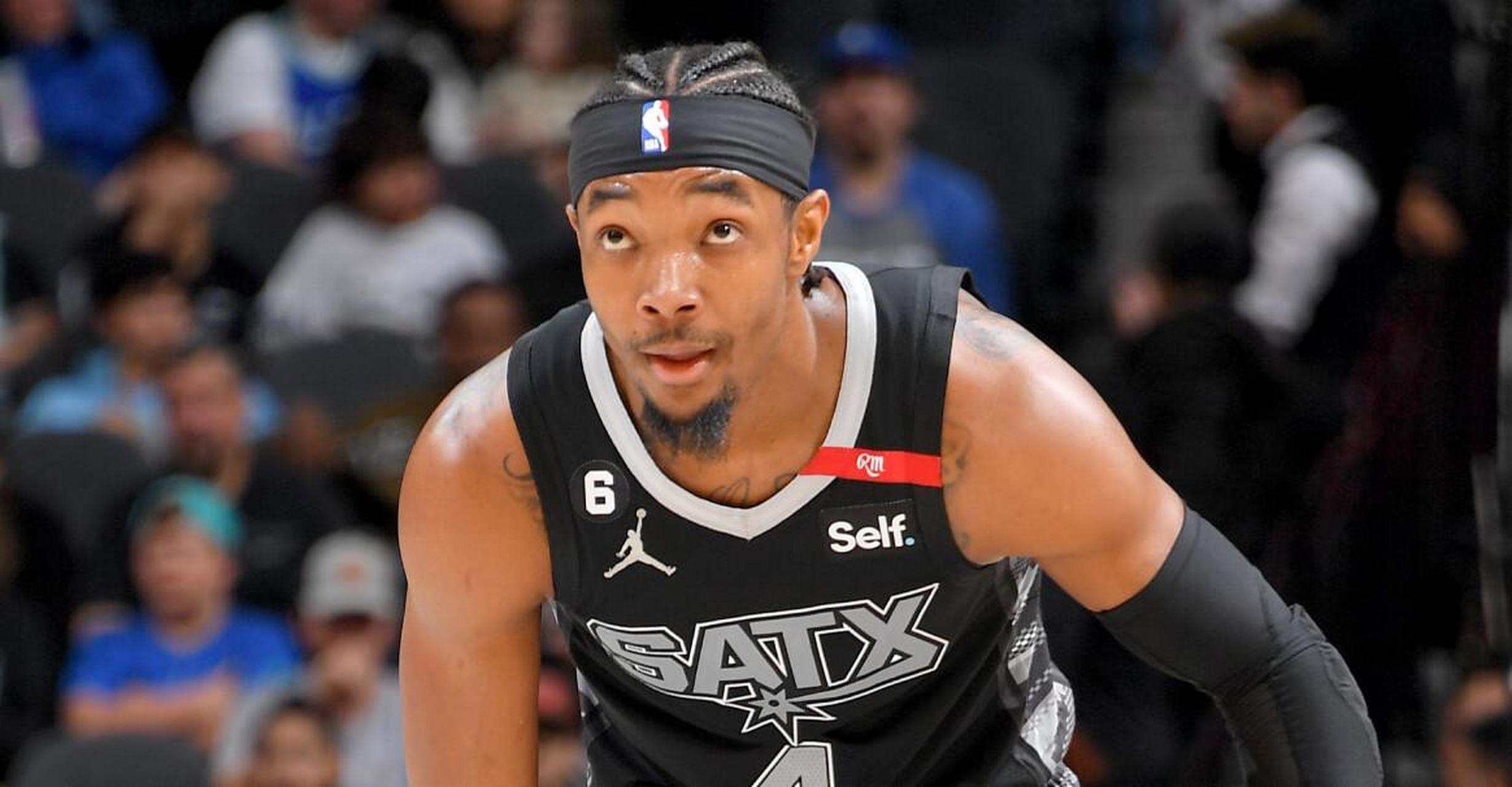 北京时间8月3日,nba官方今日宣布,马刺后卫德文特-格拉汉姆因违反