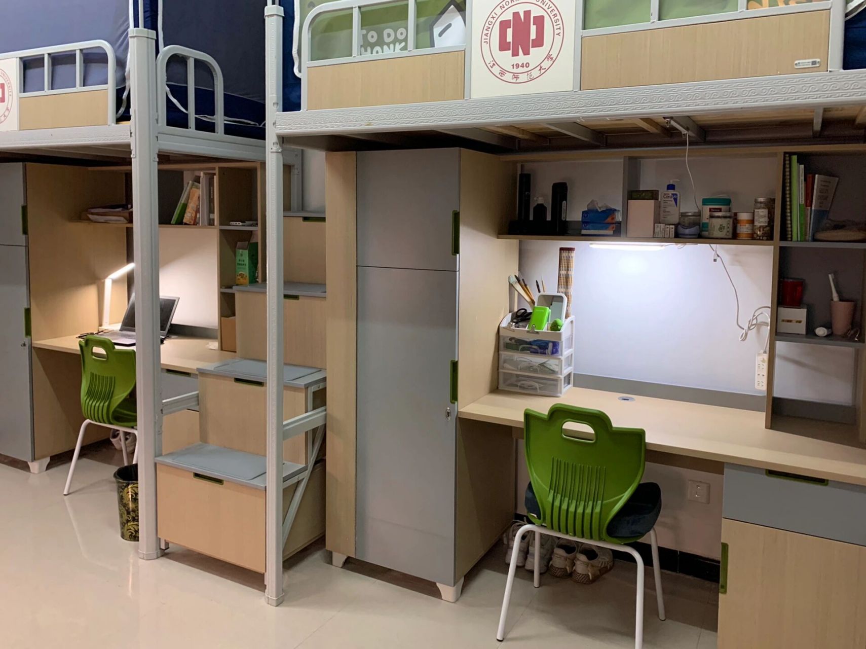 jxnu男研究生寝室 打扫了一个多小时,超级干净!