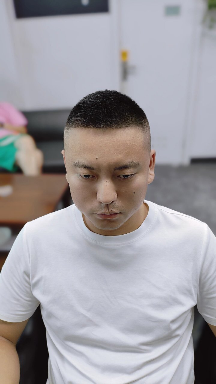 男生发型|中式圆寸|寸头天花板 04谁说圆寸不能造型? 你错了,这款1.