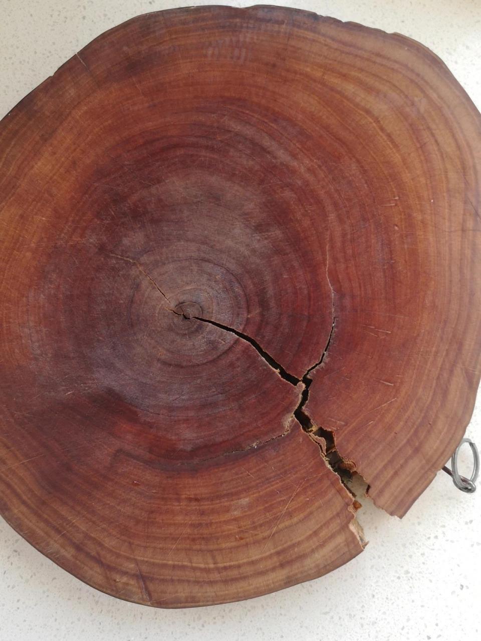 实木砧板开裂了,有补救措施吗?