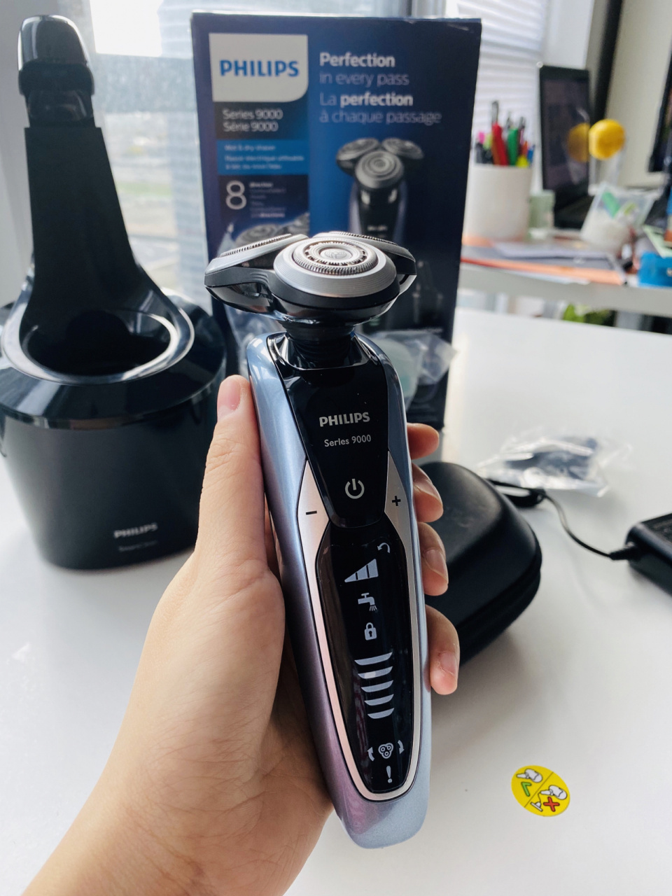 philips series9000 七八年前作为生日礼物入过一个philips的三头剃须