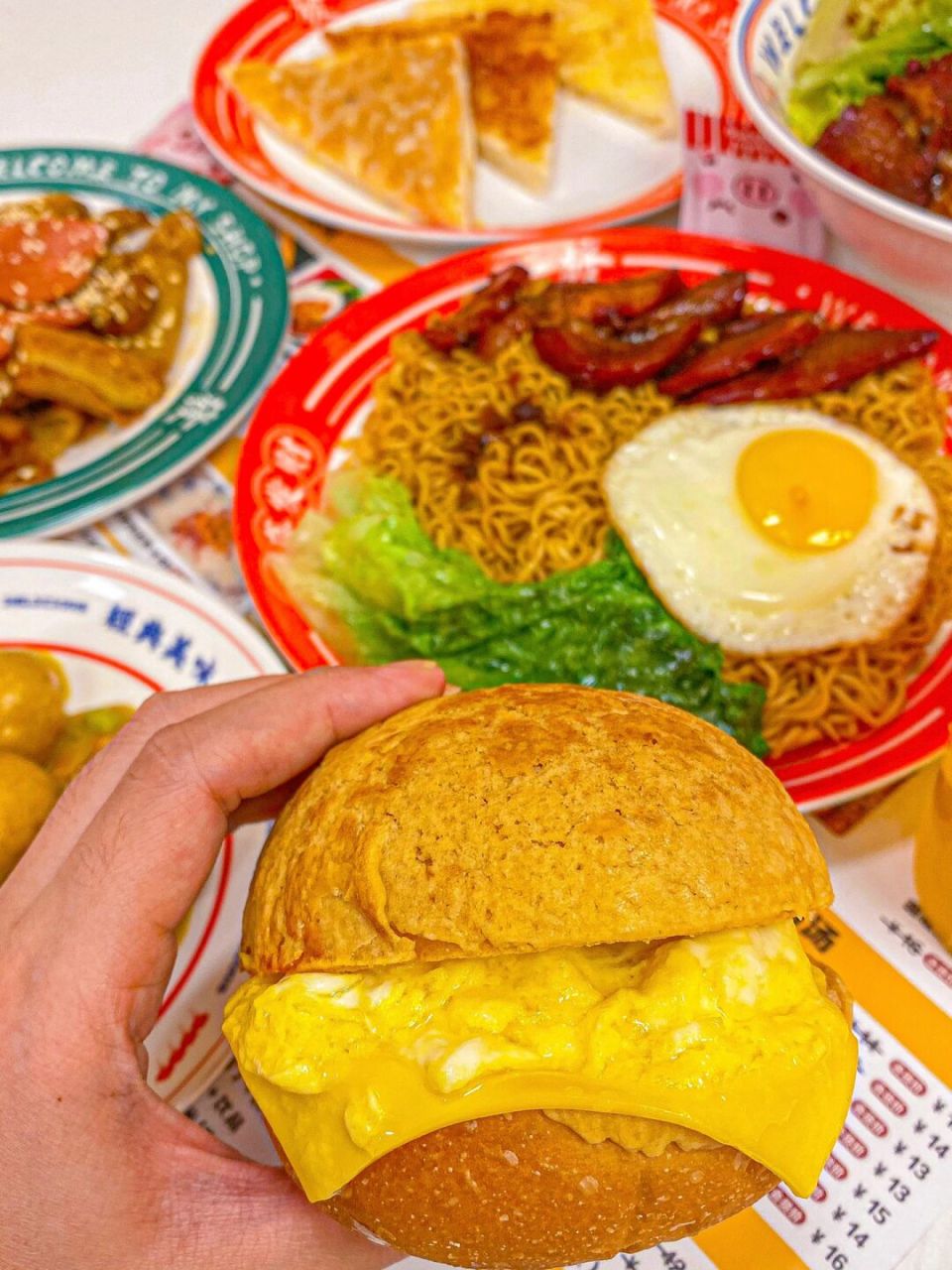 喜欢的港式餐室出新品啦6015 黯然销魂作为招牌出了一系列的菜品