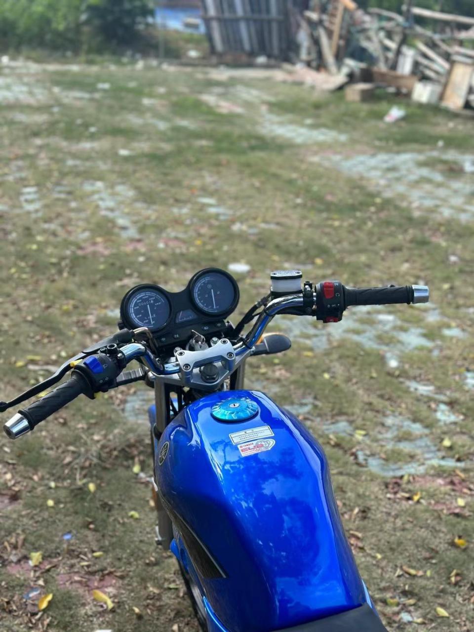 蓝色-正品雅马哈天剑125cc 铝圈碟刹高配置 车况完美 成色漂亮 发动机