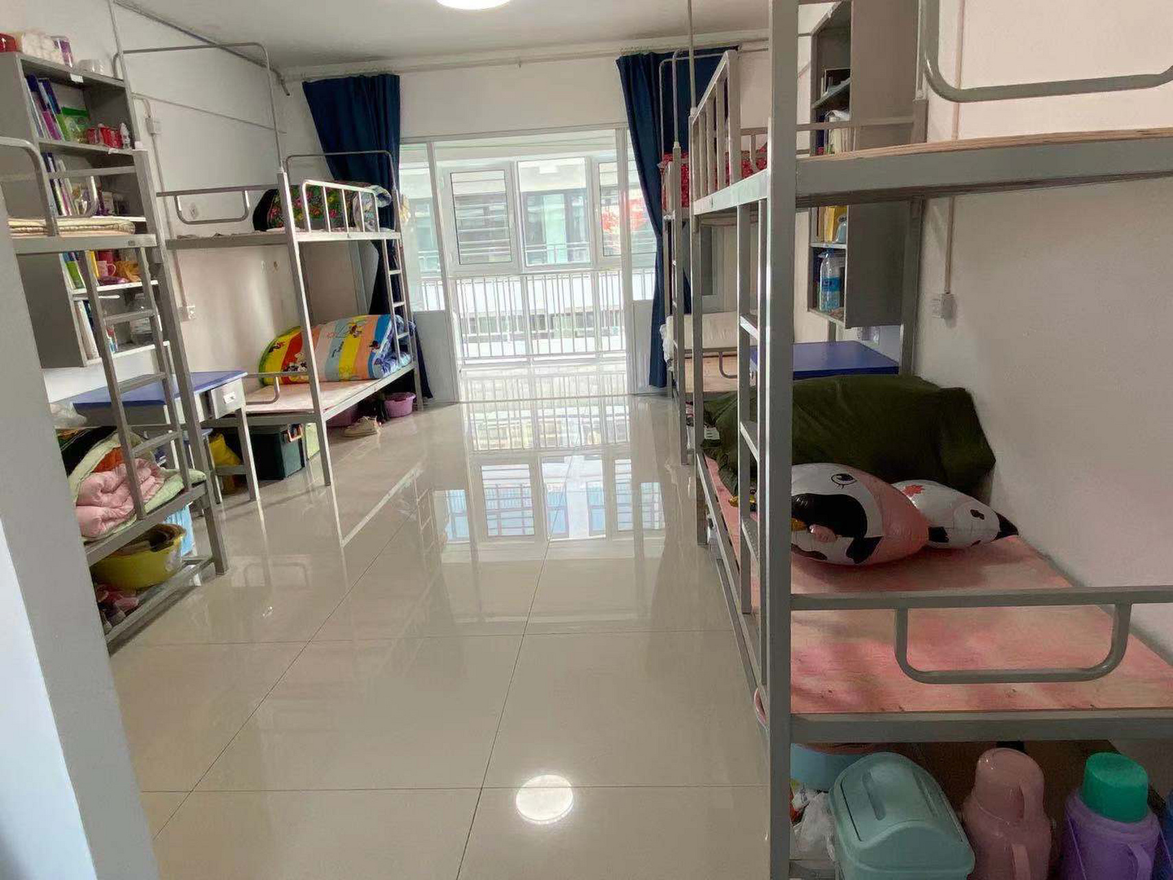 河北对外经贸职业学院 晒晒我们宿舍喔 没想到一个专科可以拥有这么大