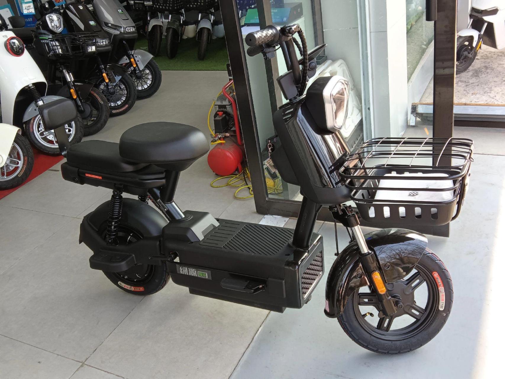 绿源电动车分享fkp,六块大电池,800w电机,两千档位,超动力,性价比超高