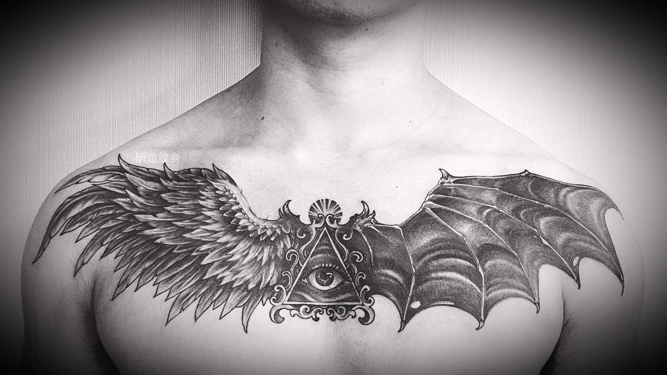 上帝之眼天使恶魔翅膀纹身 在原先小翅膀的基础上改大
