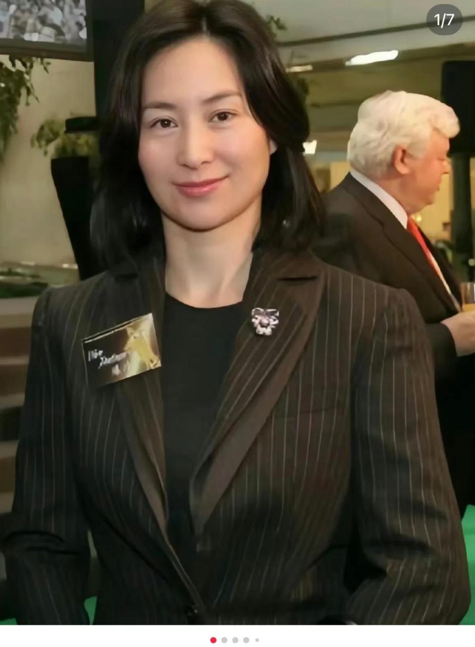 何超琼,孟晚舟,以及吴明华(蔡崇信妻子)的面相,都有很多共同点啊