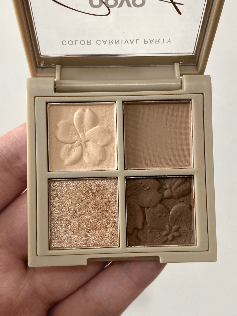 novo四色眼影测评&教程 被种草的novo眼影 下单了比较97的02色 没