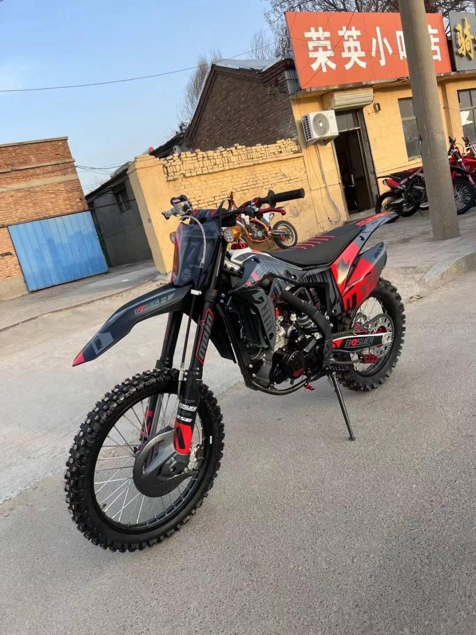 最新到货24年波速尔歼1,nb300,带原车合格证,护手.新车啥样他啥样.