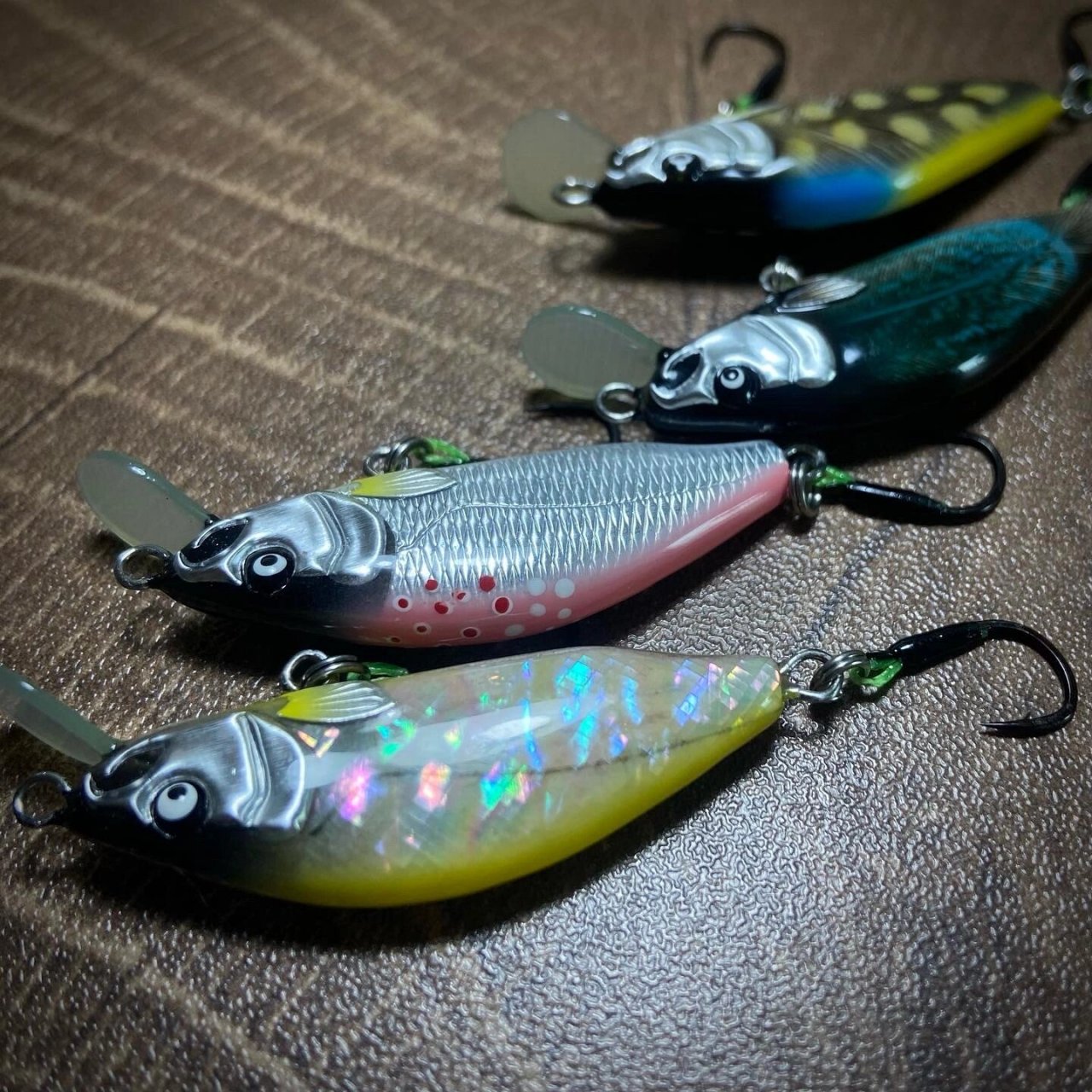 手工diy木质路亚饵 自己手工制作的路亚饵成就感来自于作品完成那一刻