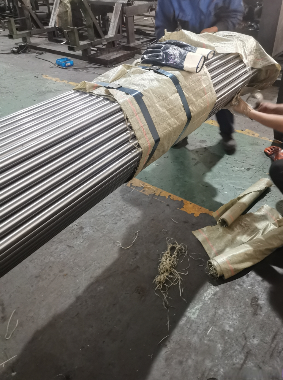 【石油裂化管为什么会出现内螺纹】[网页链接] 内螺纹是斜轧轧管机常