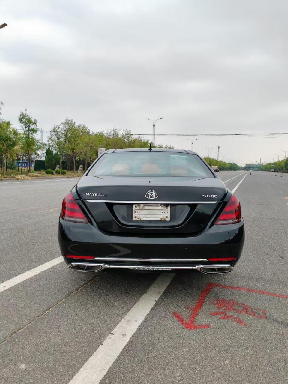 开20款奔驰迈巴赫s680   马上到店  07s300完美升级2020款奔驰迈巴赫1