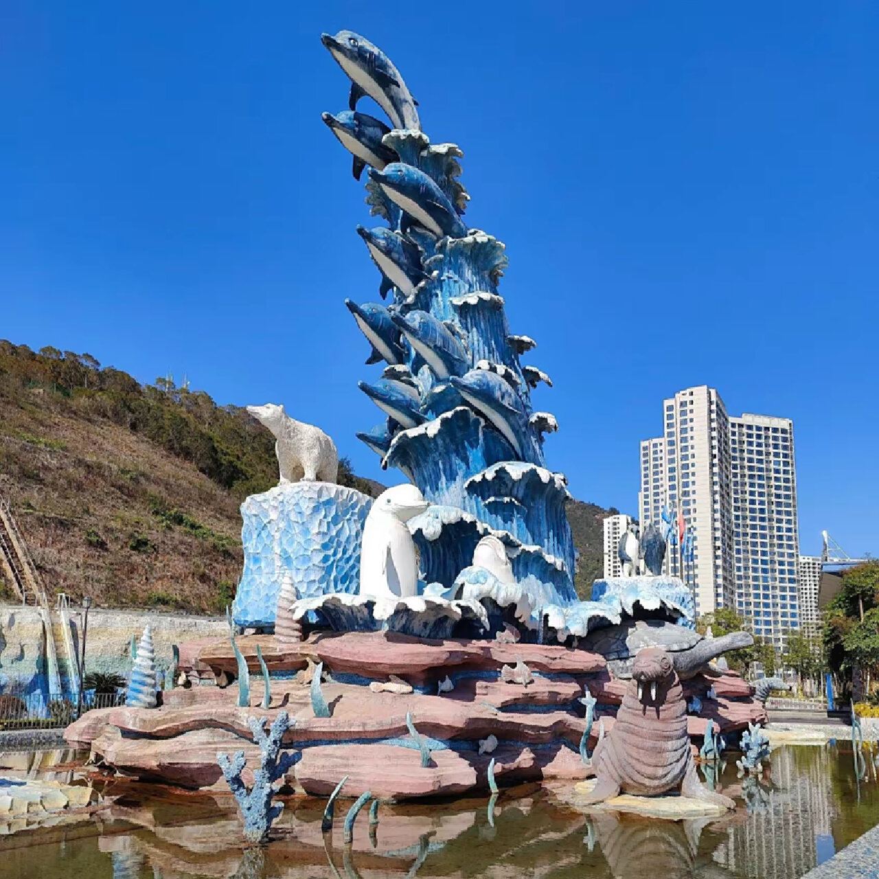 小三亚) 定位93搜索定海湾山海运动小镇(位于连江县筱埕镇)即可抵达