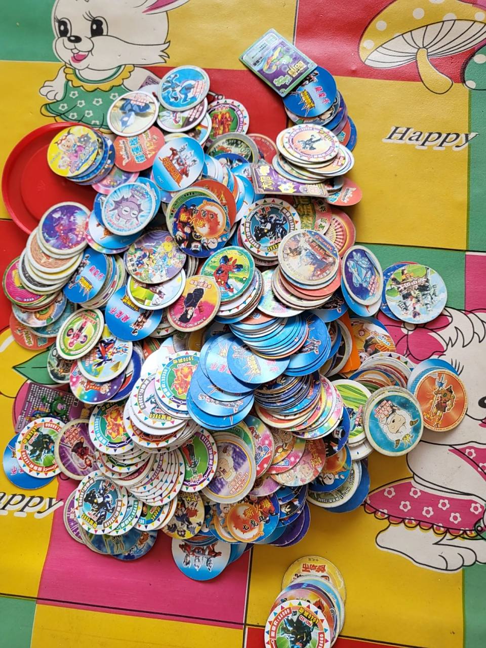 小时候玩的圆卡片你家里还有吗? 爷青回   10张换一张.