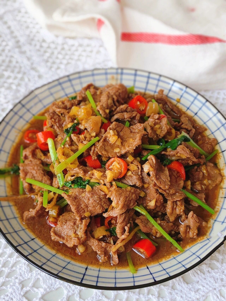 經典湘菜～小炒黃牛肉,巨下飯6015 每次去餐館必點的一道菜小炒黃