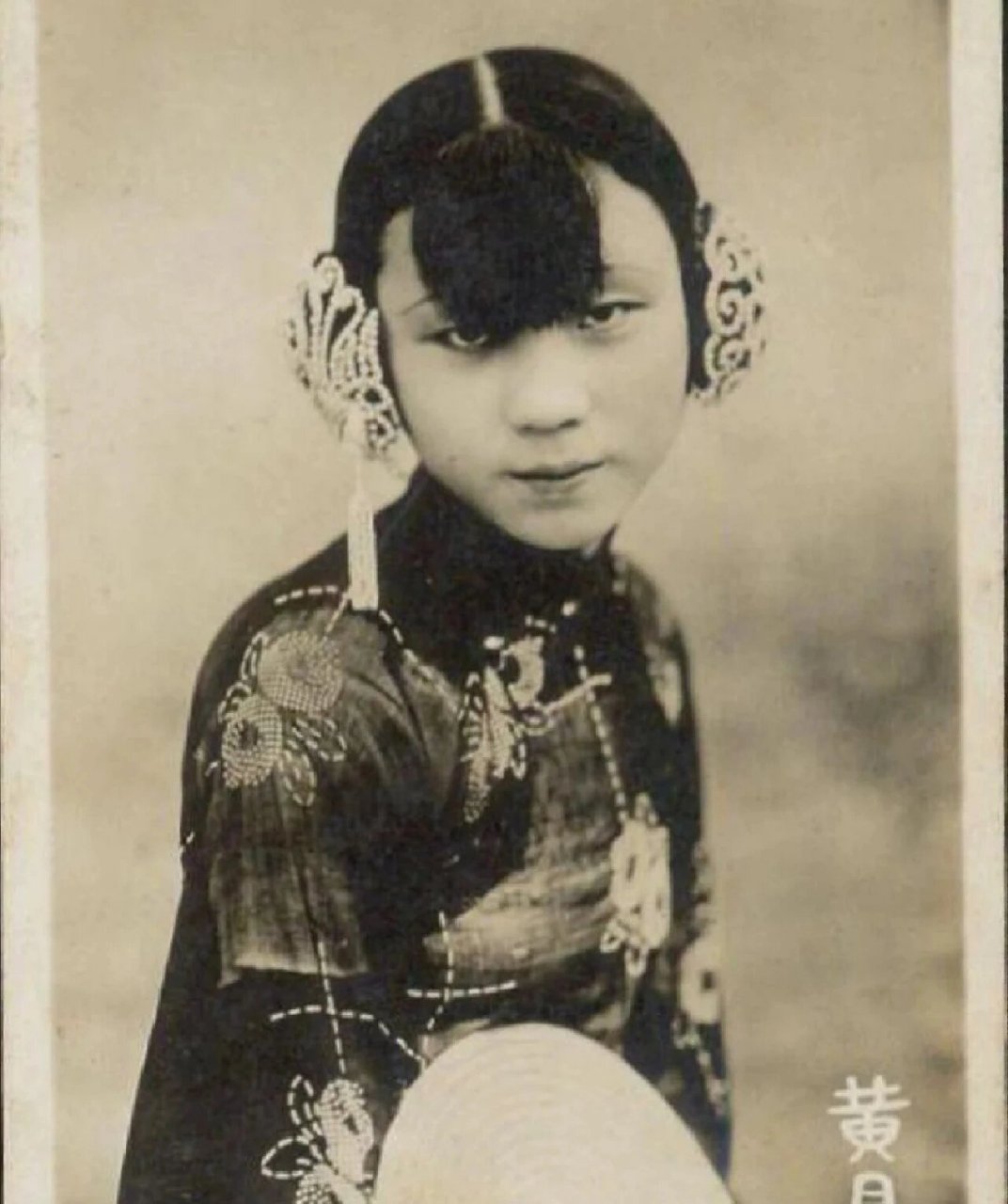 收藏100份美好 民国辑珠发饰-32(已出) 清代民国时期,珠花是女子头上
