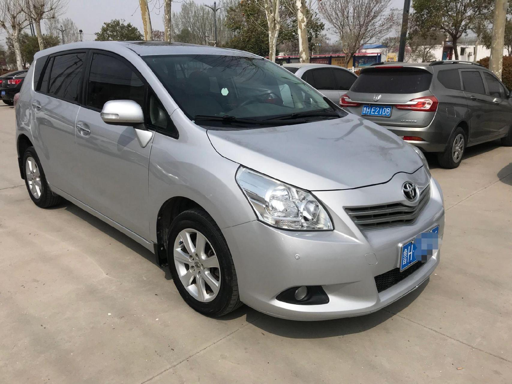 13年6月丰田逸致ez  7座1.