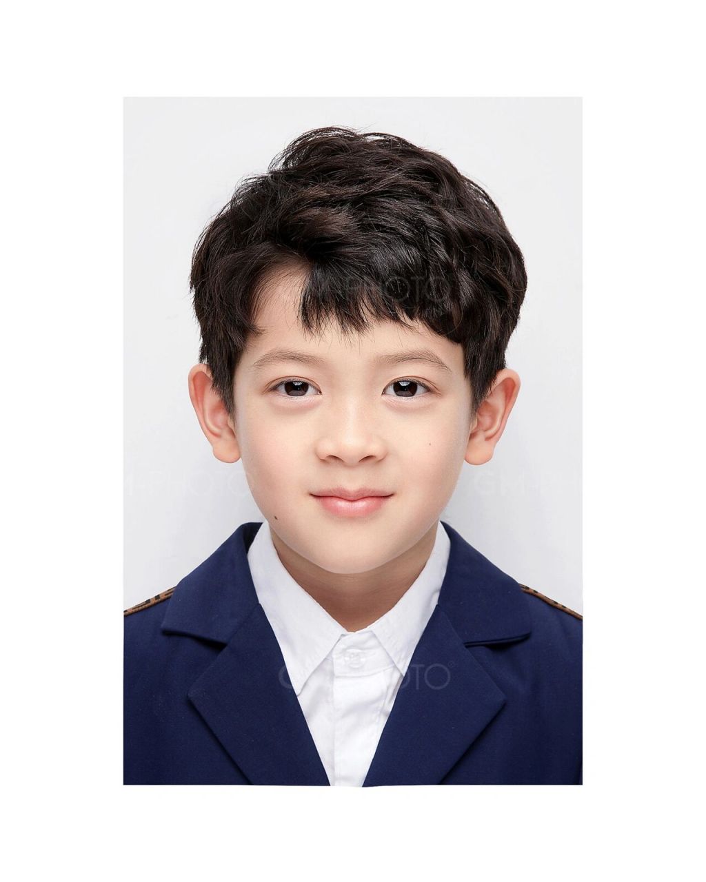 儿童证件照&形象照的8种搭配,附修图要点!