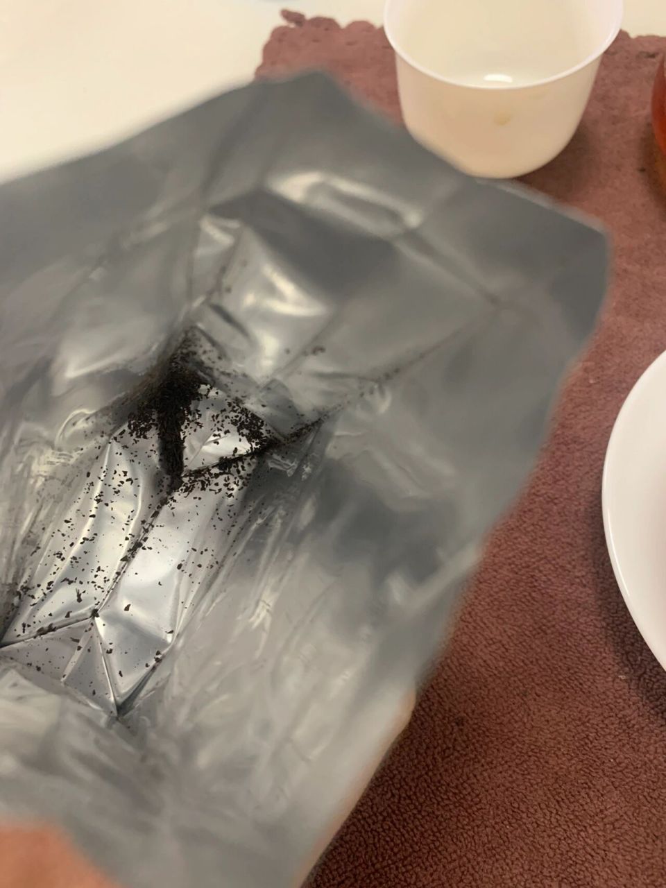 武夷星 翰墨香2000肉桂 碎碎星果然名不虚传,图二里是碎末末,还有无数