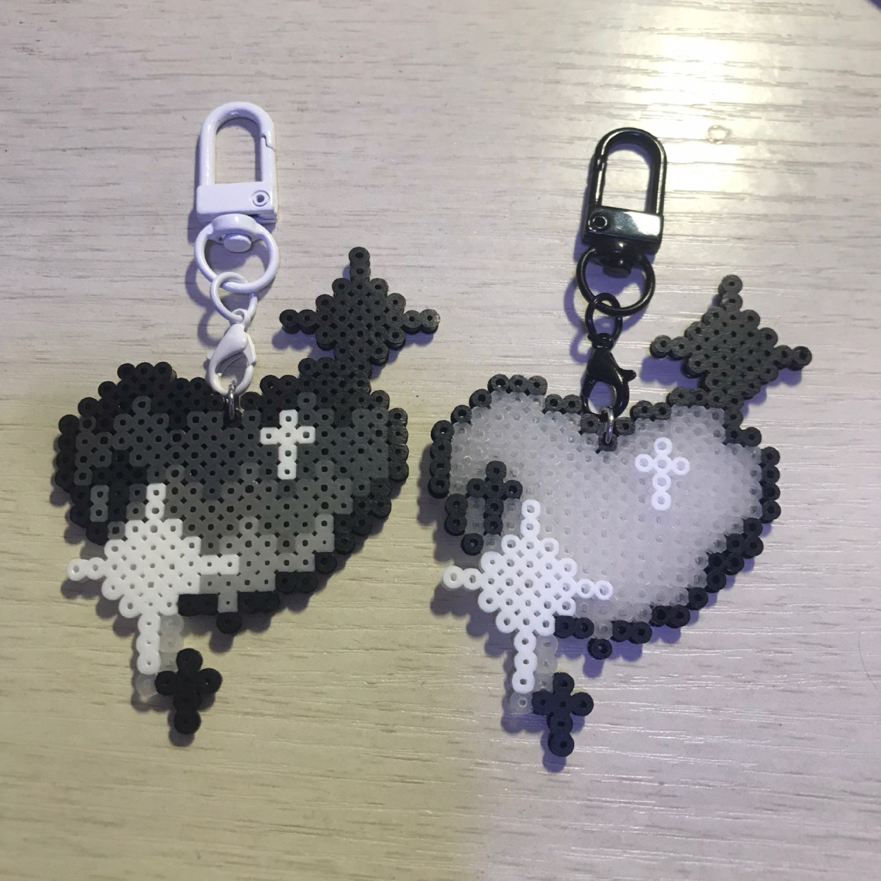 平面拼豆|情侣拼豆 情侣款式做成挂件94 你一个我一个93 图纸来源