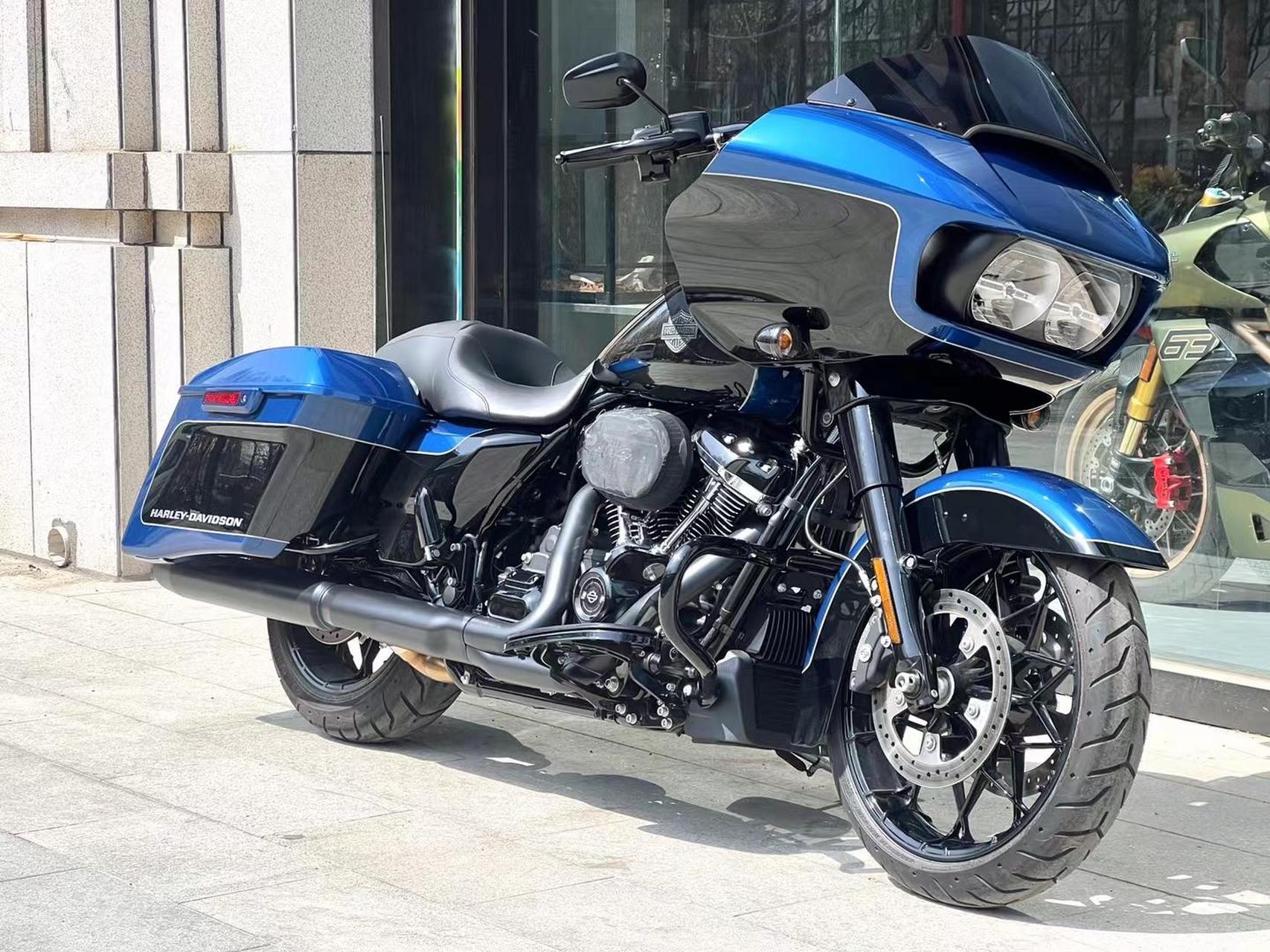 24年3月 哈雷双灯公路滑翔 原漆 一手 60km 新车状态;加装护杠 全国联