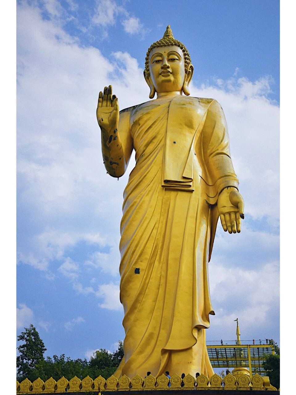 西双版纳-大佛寺 99心之所向的版纳景区 是在古代傣王朝的皇家寺院