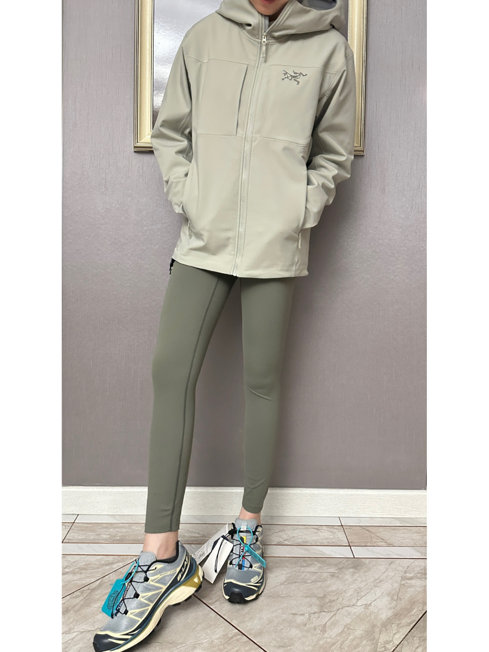 始祖鸟软壳gamma mx 岩灰绿 始祖鸟软壳gamma mx 23年新色07 	 岩灰