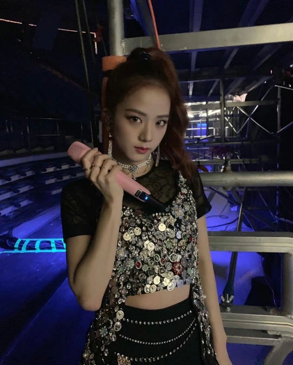 高马尾的金智秀真的很戳我98 第一张的lisa为好可爱呀