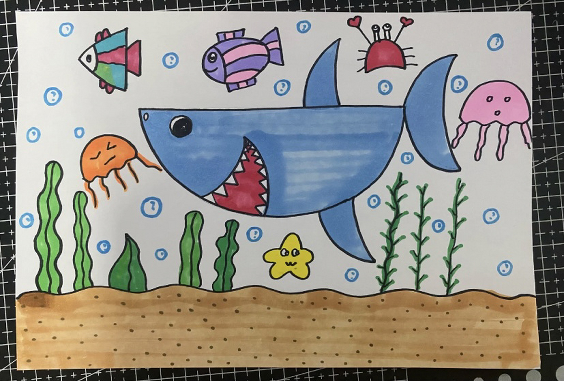 海底世界鲨鱼来了儿童画 鲨鱼创意画 适合小朋友完成73 多乐绘马克
