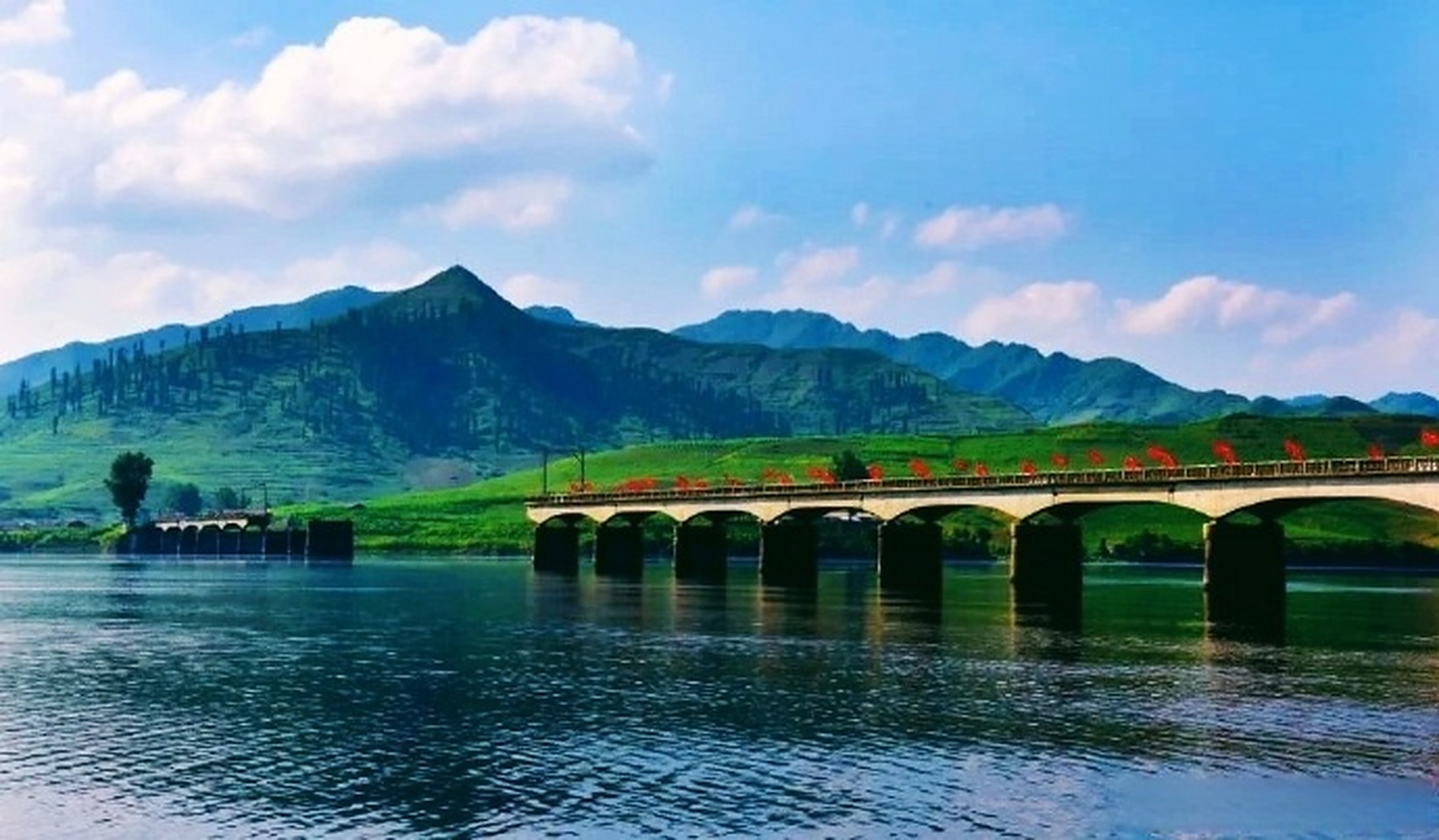 鸭绿江水长 甸上桃花香】丹东河口景区位于辽宁省丹东市宽甸满族自治