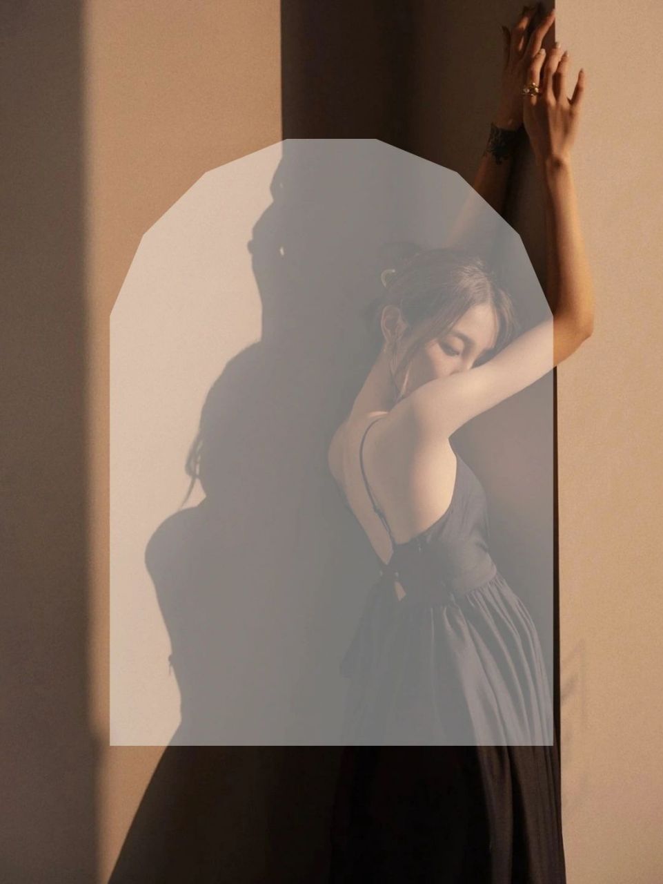 小众高级感|人物光影底图|吸睛背景图 嗨,我是格格 每天更新各种美图