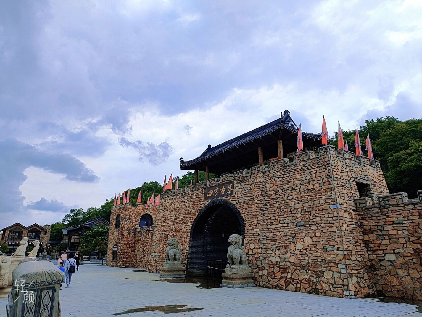 本溪又一绝美旅游景点 青云山我建议大家都去一次,虽然不坐观光车会有