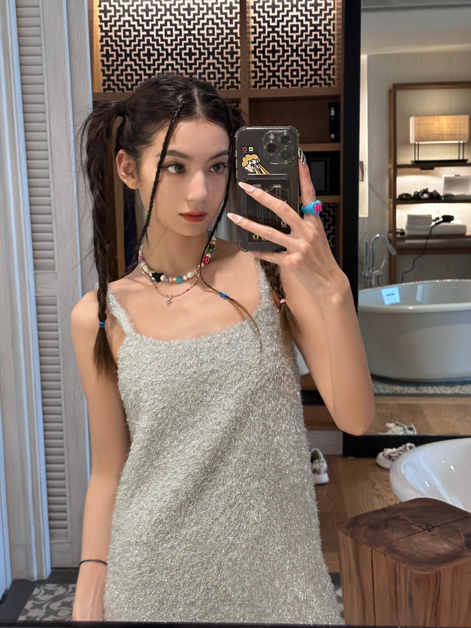 jennie这个发型挺俏皮今天有点可爱在身上92 穿点俏皮可爱的衣服