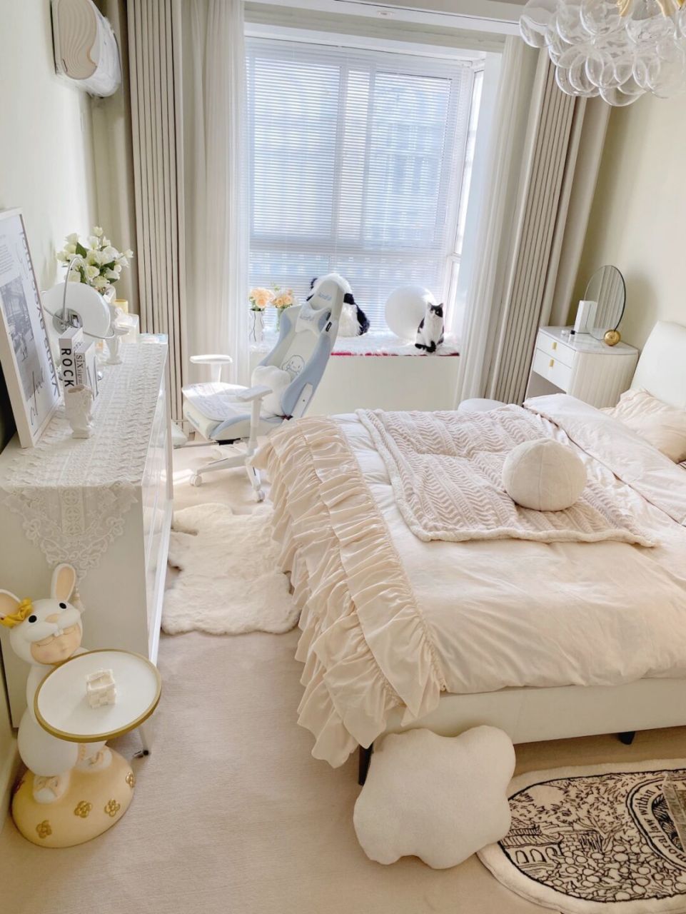 我的卧室也太好睡了叭 虽然不在大城市,房子也不值钱～ 只是农村的小