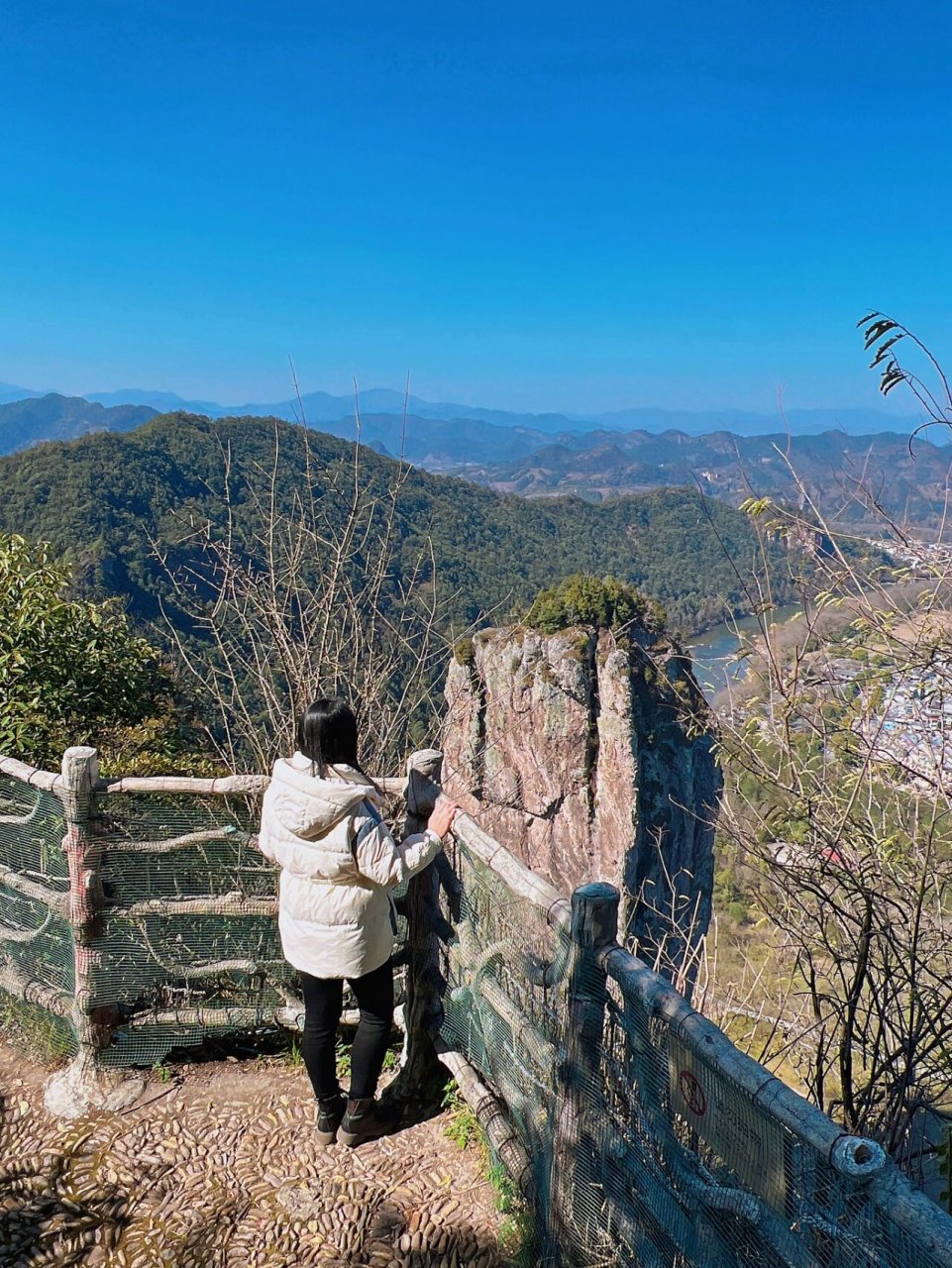 31缙云仙都景区免门票,我也是这次公司出去旅游才知道的,到景区大门扫