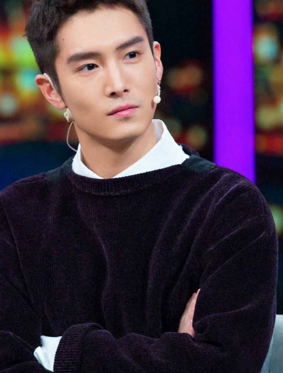 盛一伦现在资源这么掉队了,之前太子妃爆97后都是大制作男主剧来着