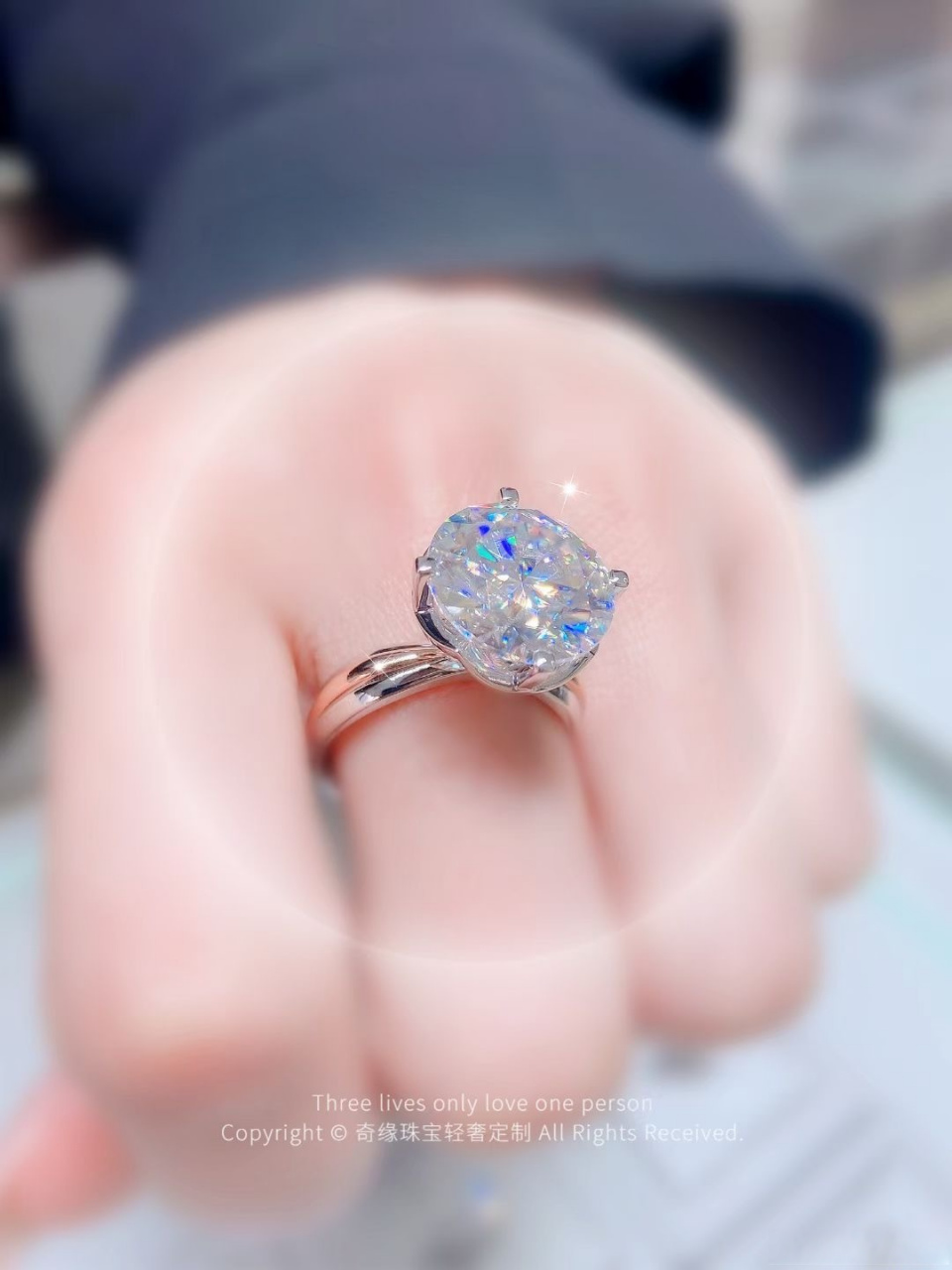十克拉大钻戒78 真正的鹌鹑蛋这就是把"百万90"戴在手上的感觉