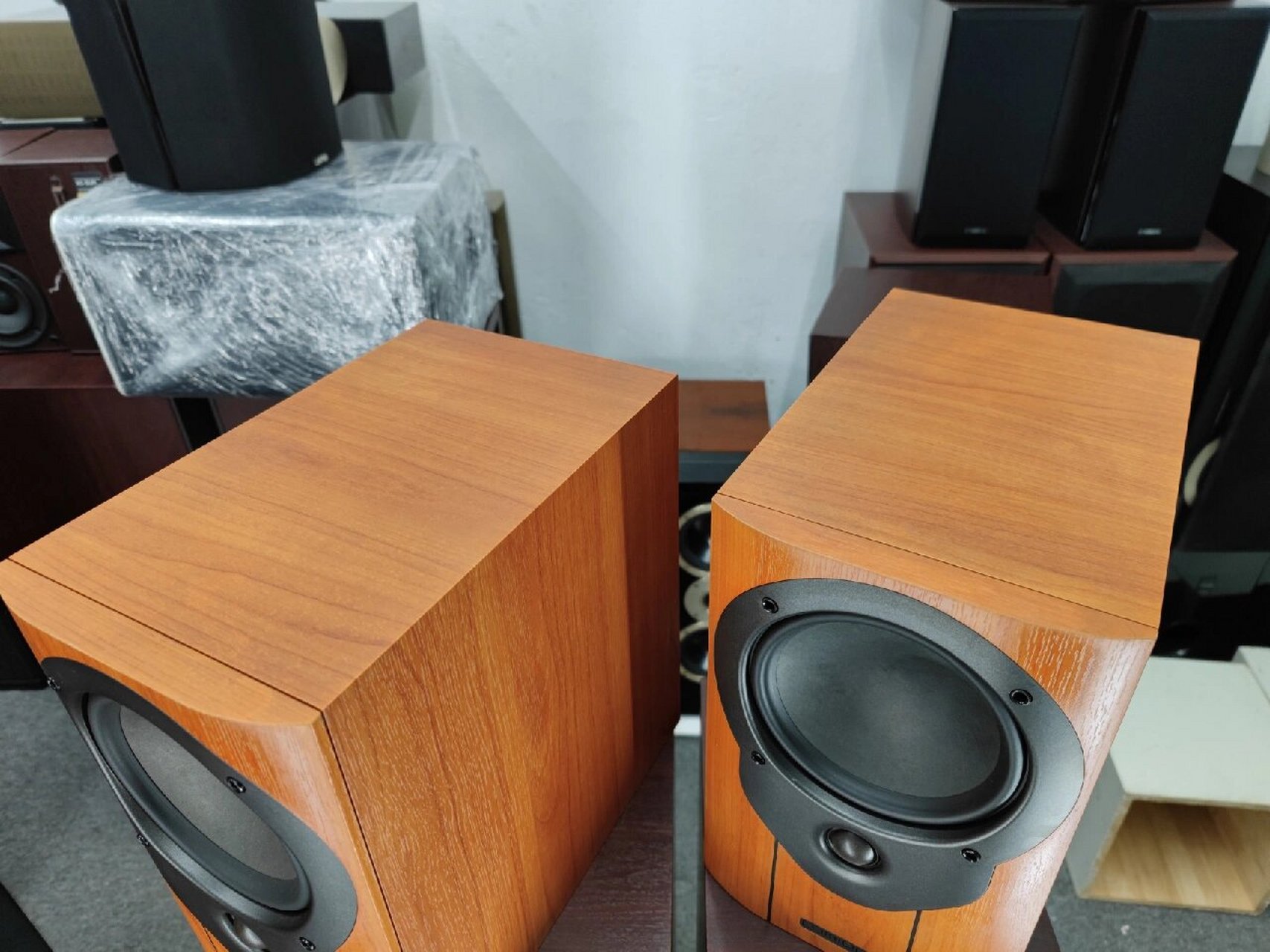 英国美声经典书架音箱m32i  音质美丽 英国美声经典书架音箱m32i