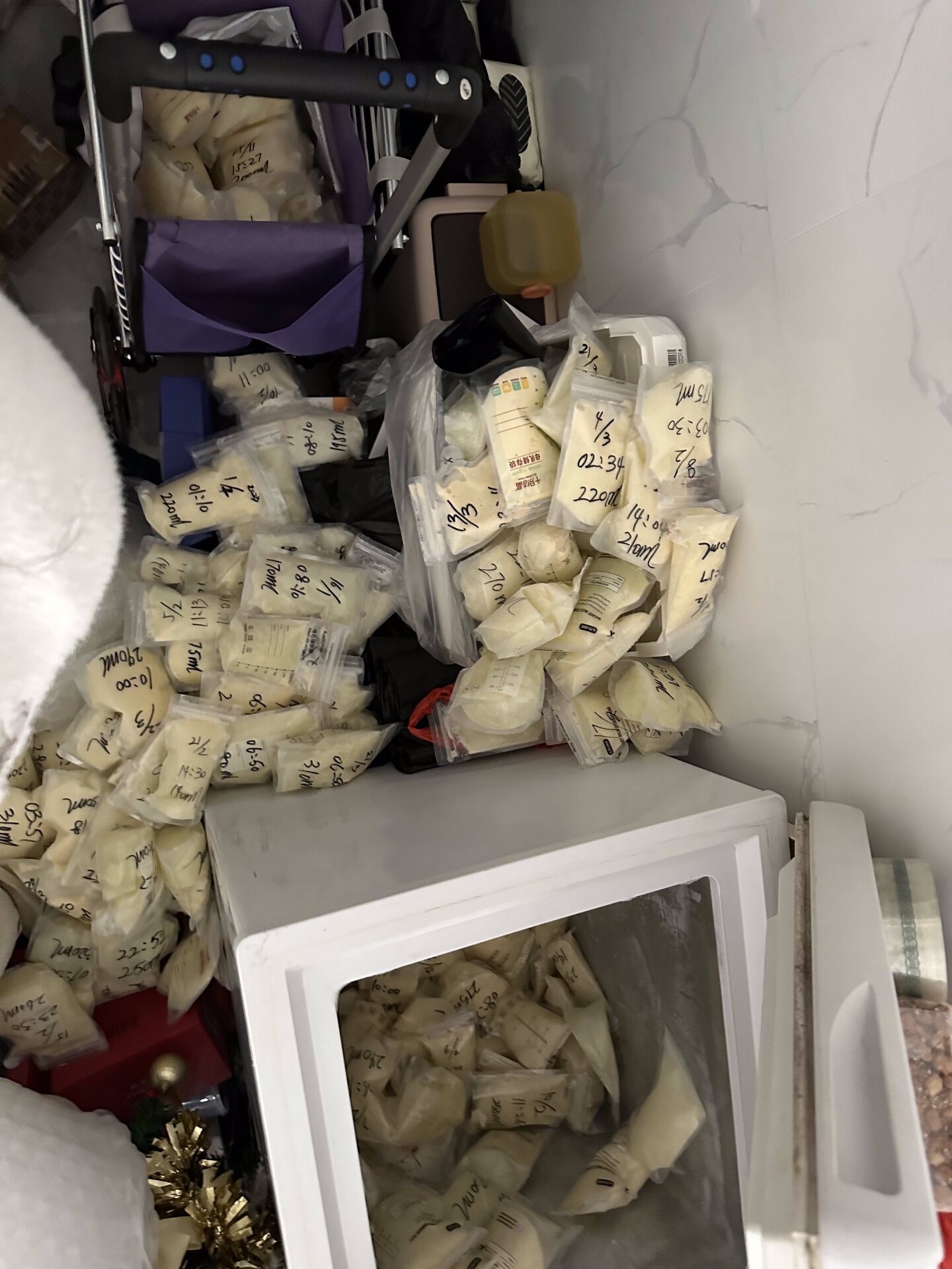 母乳多的可以送人吗 昨天发了我的母乳储备视频好多宝妈私信我要母乳