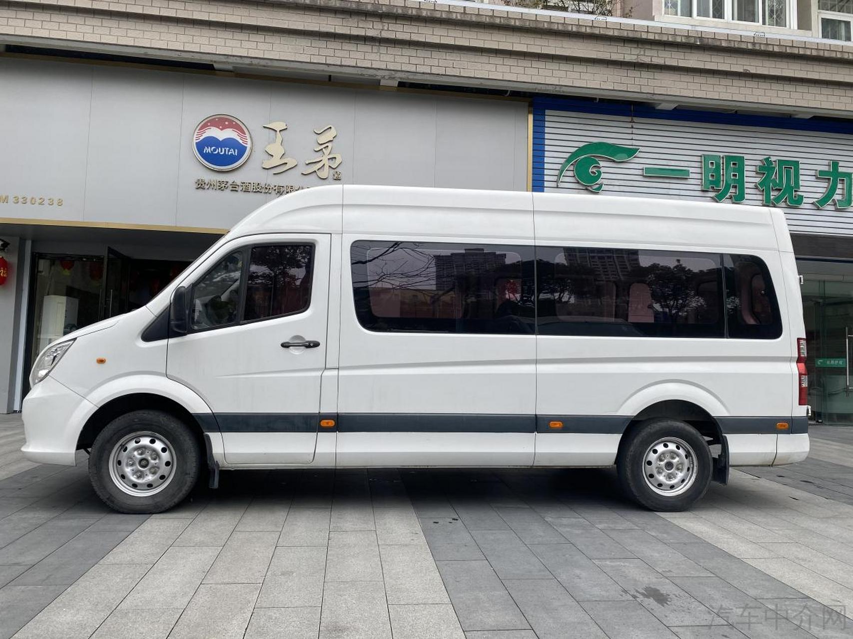 福田图雅诺加长5.99米6座 售价:7.