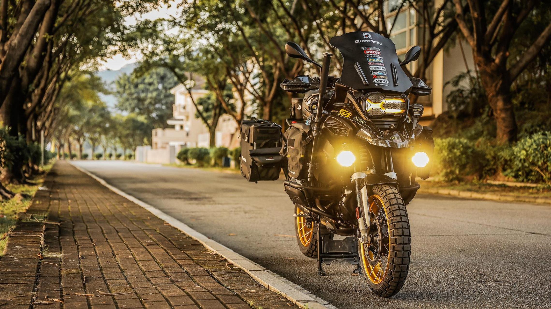 宝马1250水鸟adv40周年黑武士 带她去摩旅西藏新疆!宝马1250adv adv