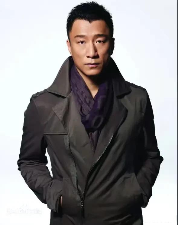 徐帆,1967年8月16日出生于中国湖北省武汉市