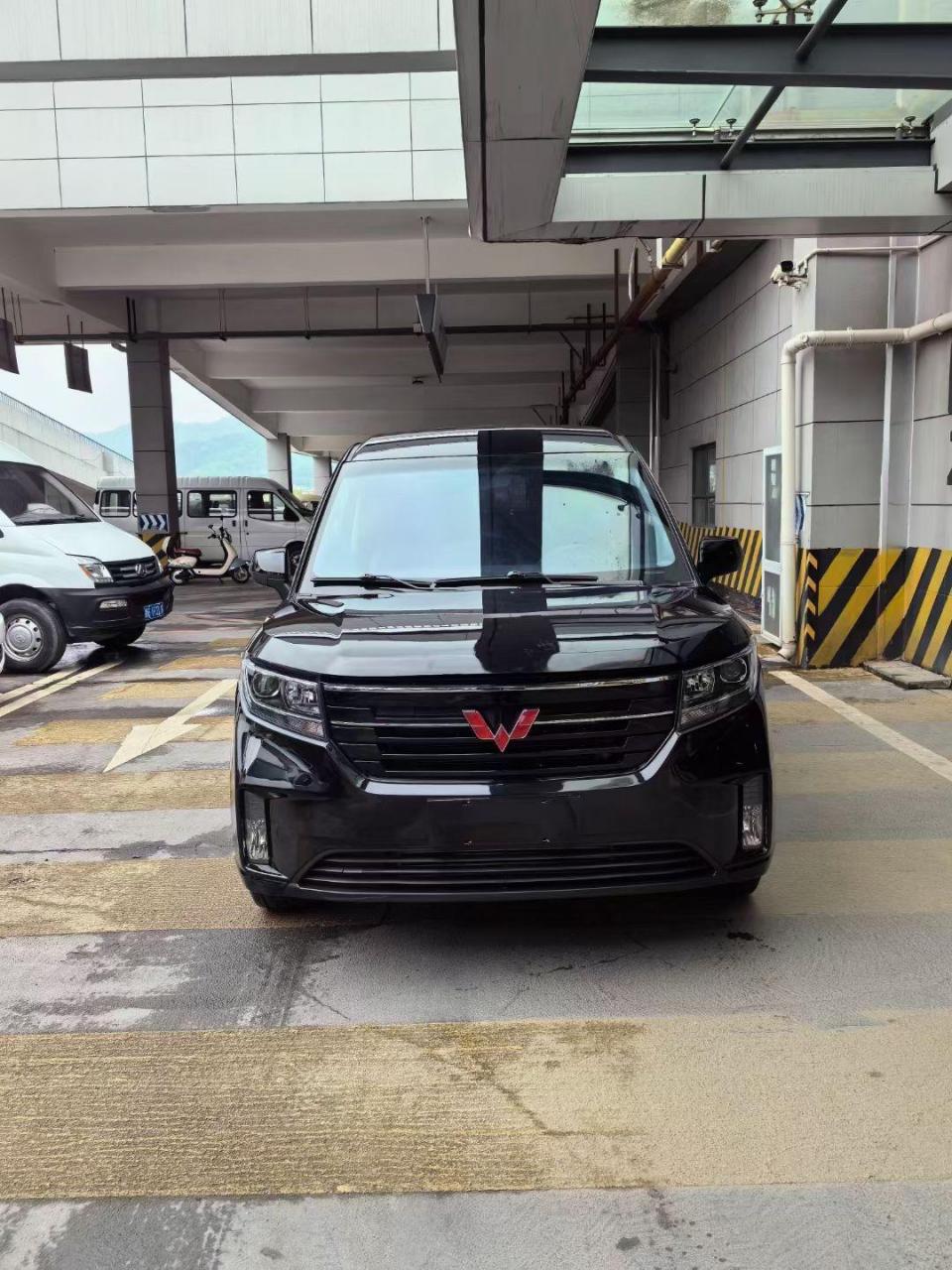 最新到店2022年9月五菱征程加长版,1.5t手动挡豪华版.