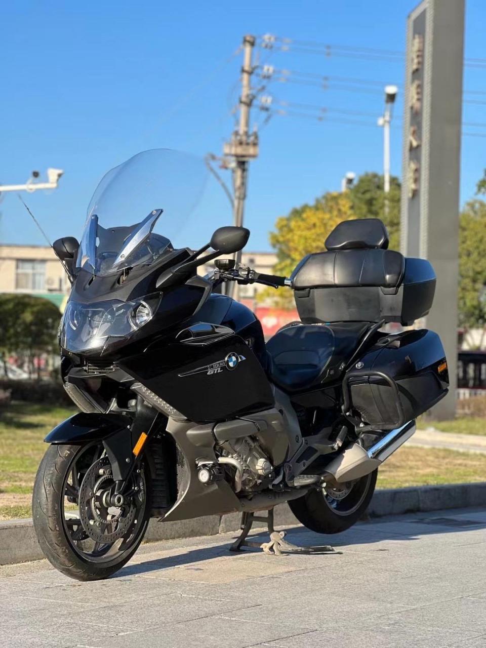 2014年上牌 大贸宝马k1600gtl 顶级巡航 系列  并列六缸 1600cc排量