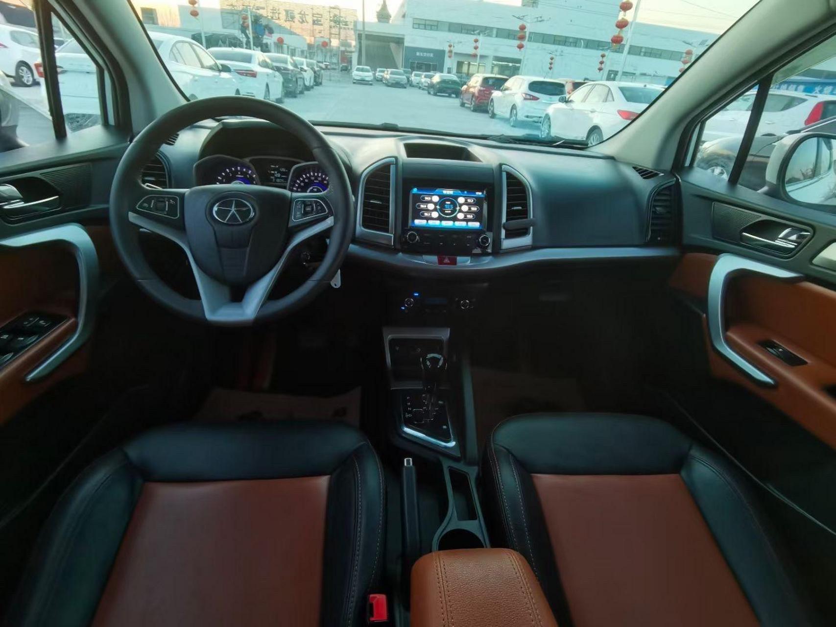 最新到店,江淮瑞风s3 2015年上牌,自动挡1.