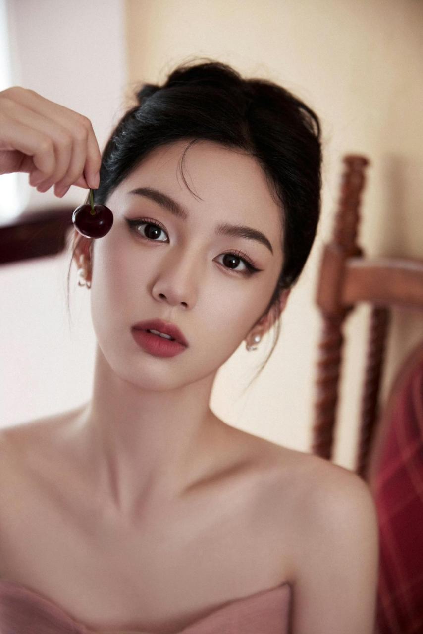 北电校花,中国95后国民女神周也的神仙颜值,美若天仙,天生丽质周也