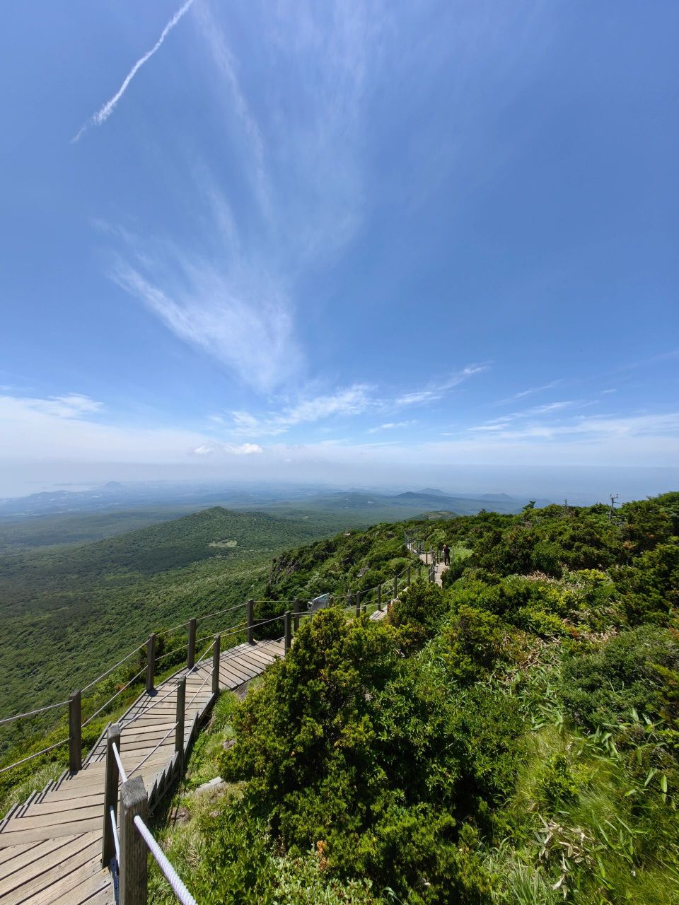 汉拿山爬山图片